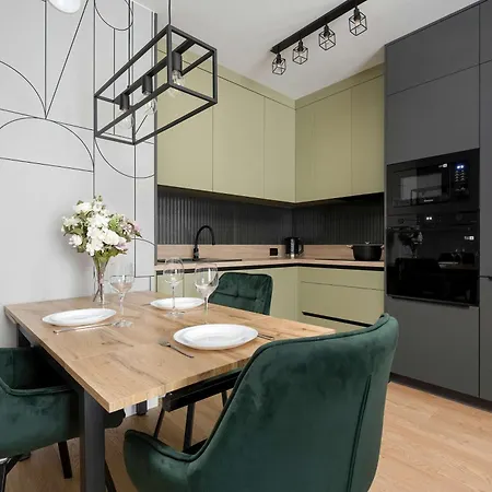 Apartment Bright Dluga In With Air Conditioning By Renters