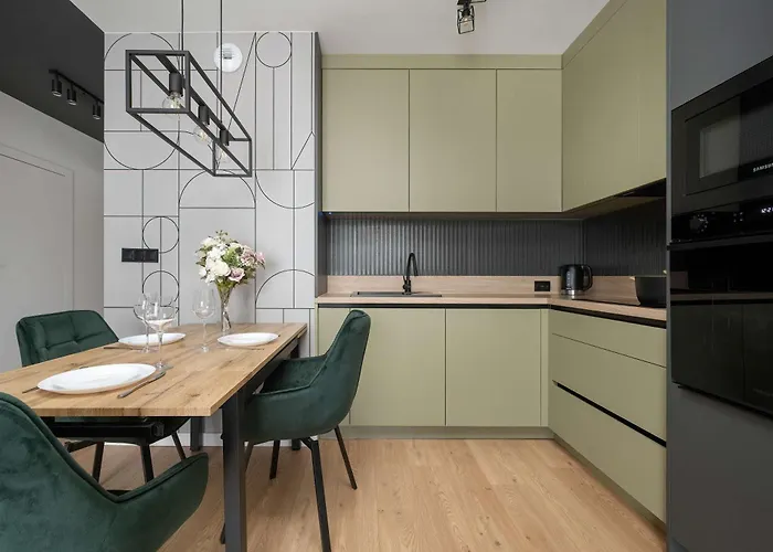 Bright Dluga In With Air Conditioning By Renters *