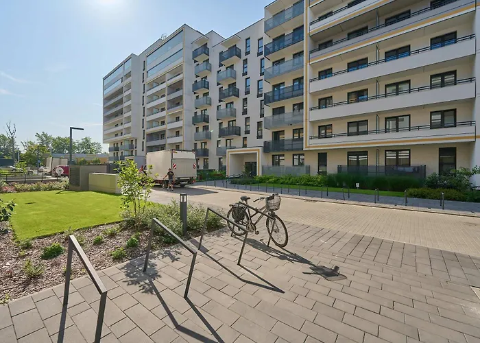 Bright Dluga In With Air Conditioning By Renters